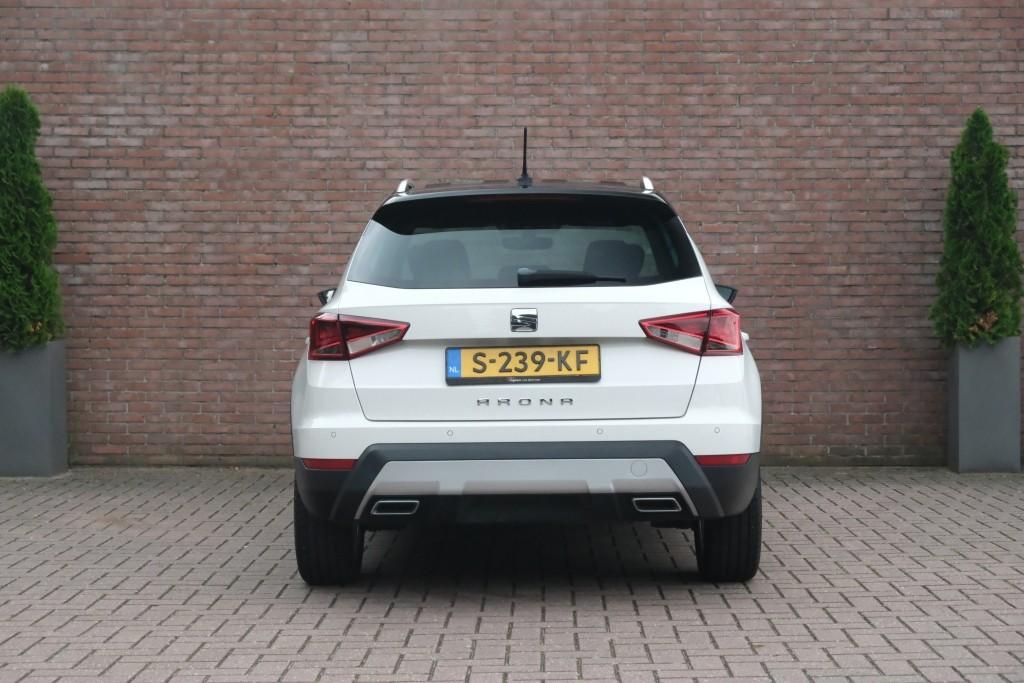 SEAT Arona 1.0 TSi 116pk DSG FR Business Intense | Navi | App Connect | Climate | Adaptive Cruise | Full LED | Stoelverwarming | PDC afbeelding 32