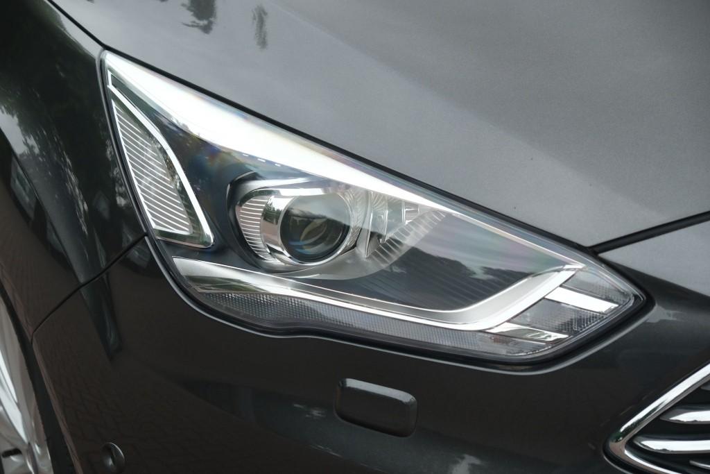 Ford C-MAX 1.5 EcoBoost 150pk Aut. Titanium | Navi | Climate | Camera | Leder | Electrische Achterklep | Trekhaak | Winter Pakket afbeelding 2
