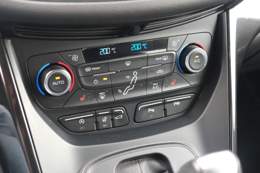 Ford C-MAX 1.5 EcoBoost 150pk Aut. Titanium | Navi | Climate | Camera | Leder | Electrische Achterklep | Trekhaak | Winter Pakket afbeelding 19