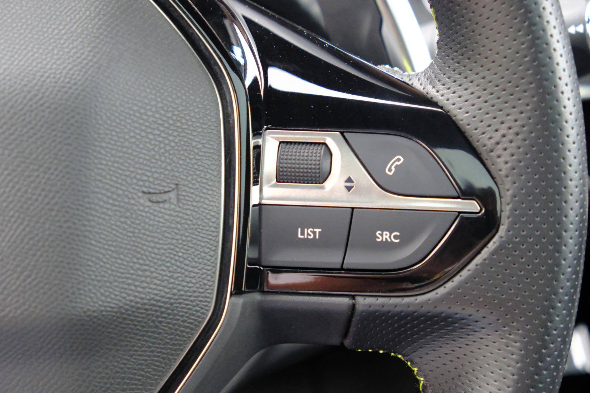 Peugeot 208 1.2 PureTech 130pk EAT8 GT-Line | Navi | App Connect | Climate | Adaptive Cruise | Panoramadak | Camera | Keyless | Blind Spot | Trekhaak afbeelding 12