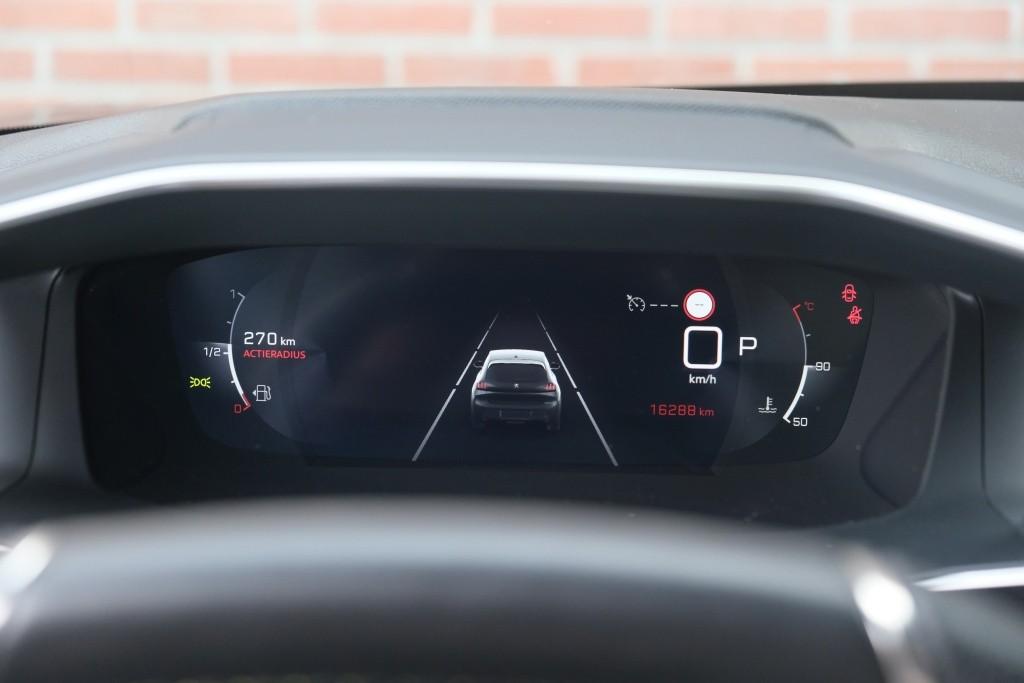 Peugeot 208 1.2 PureTech 100pk EAT8 GT | App-Connect | Navi | Climate | Panoramadak | Full LED | Camera afbeelding 10