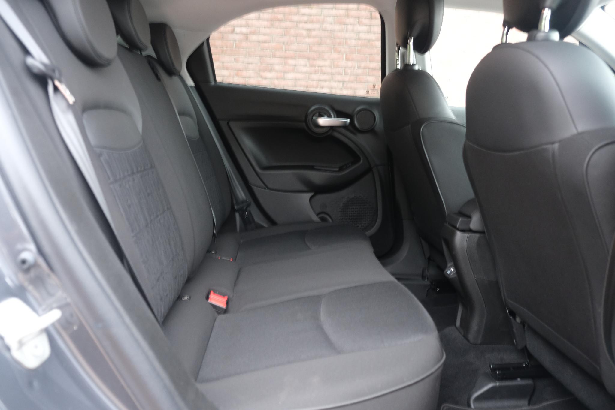 Fiat 500X 1.5 Hybrid 130pk DCT7 RED | App Connect | Climate | Cruise | Camera | PDC afbeelding 6