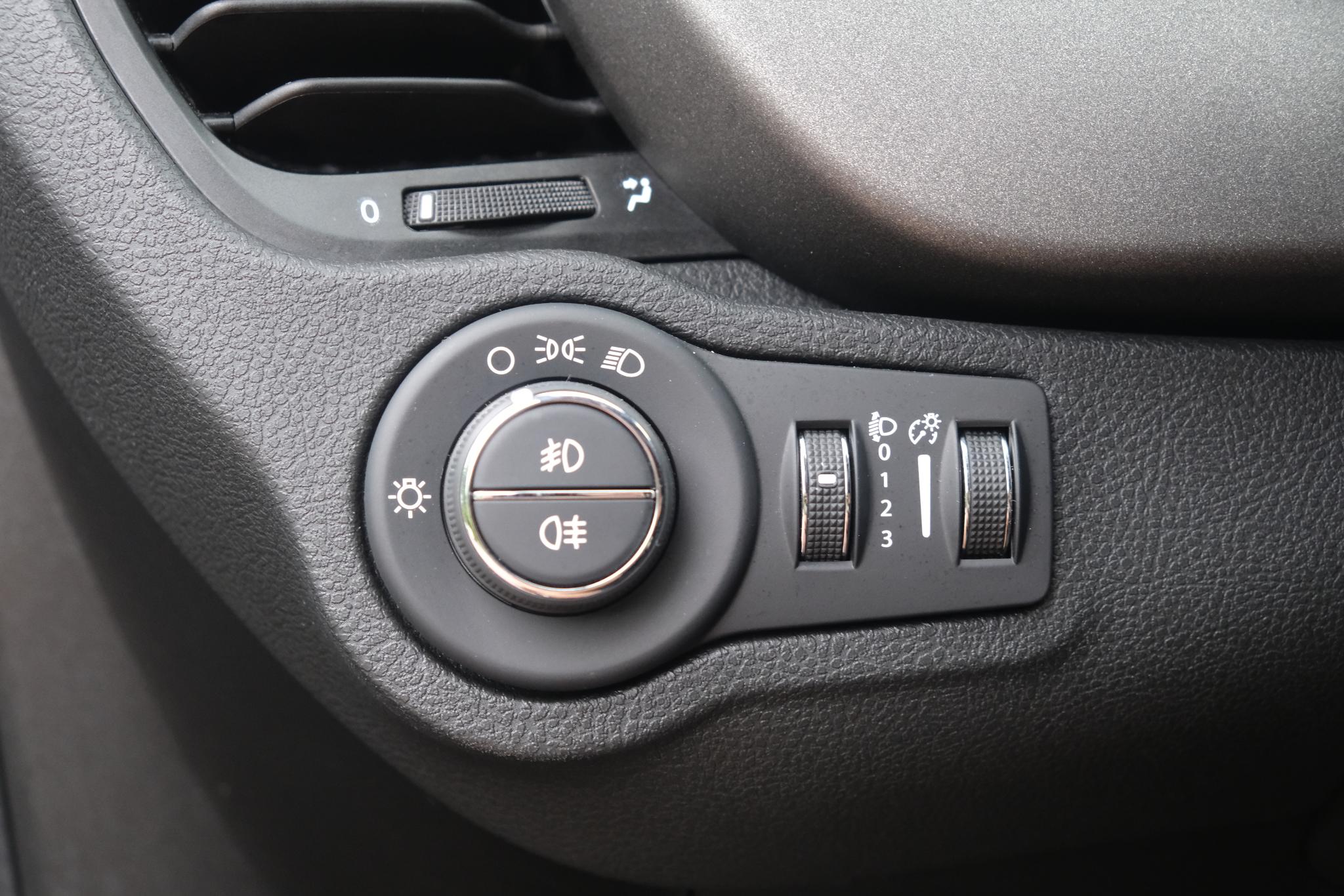 Fiat 500X 1.5 Hybrid 130pk DCT7 RED | App Connect | Climate | Cruise | Camera | PDC afbeelding 12