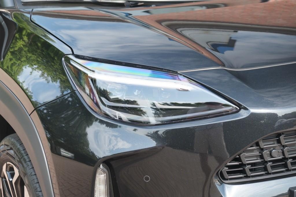 Toyota Yaris Cross 1.5 Hybrid 130pk CVT Teamplayer | App Connect | Climate | Adaptive Cruise | Full LED | Camera | Keyless | Blind Spot | Stoelverwarming afbeelding 2