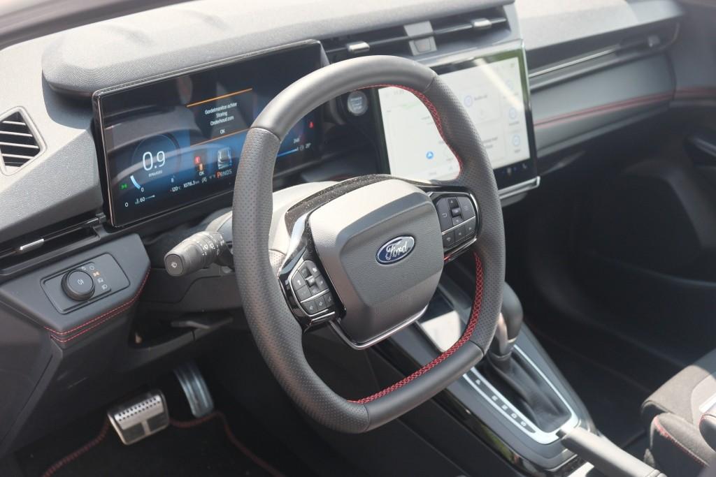 Ford Puma 1.0 EcoBoost Hybrid 125pk Aut. ST-Line | Nieuw Model ! | Navi | Climate | Adaptive Cruise | Camera | Panoramadak | Elektrische Achterklep | Winter Pakket afbeelding 8