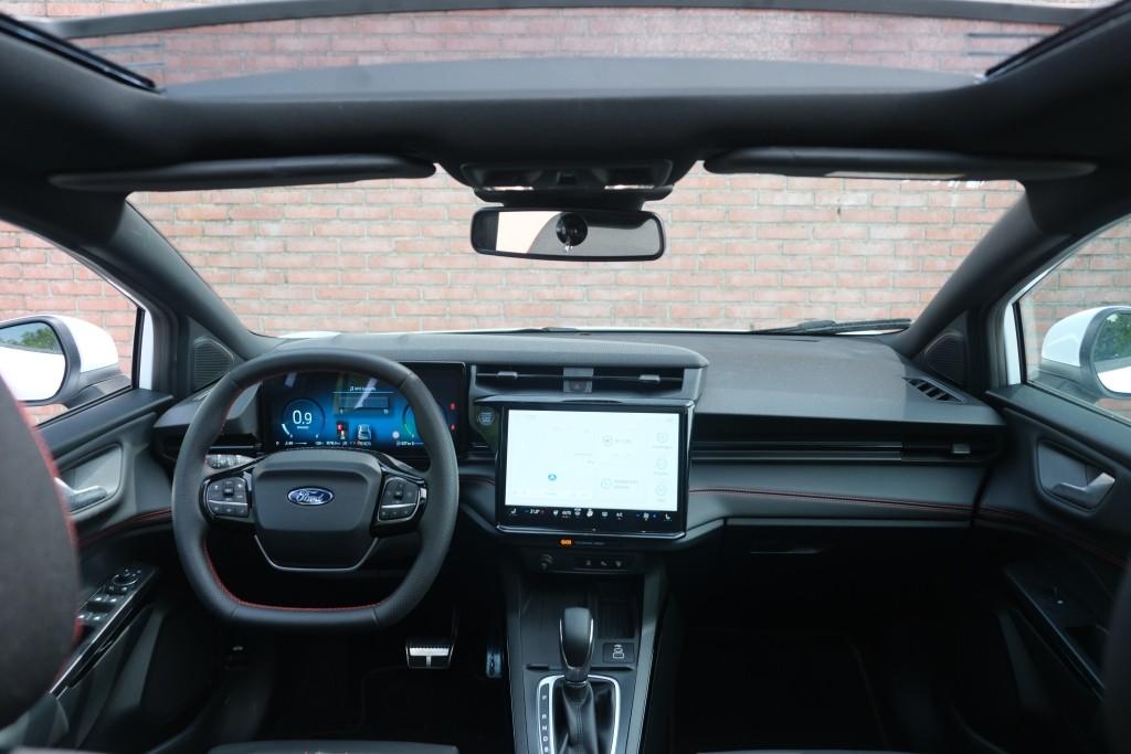 Ford Puma 1.0 EcoBoost Hybrid 125pk Aut. ST-Line | Nieuw Model ! | Navi | Climate | Adaptive Cruise | Camera | Panoramadak | Elektrische Achterklep | Winter Pakket afbeelding 13