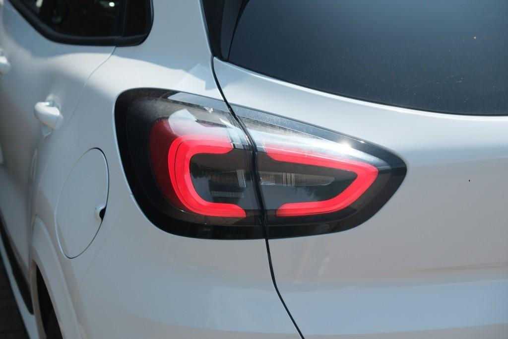 Ford Puma 1.0 EcoBoost Hybrid 125pk Aut. ST-Line | Nieuw Model ! | Navi | Climate | Adaptive Cruise | Camera | Panoramadak | Elektrische Achterklep | Winter Pakket afbeelding 33