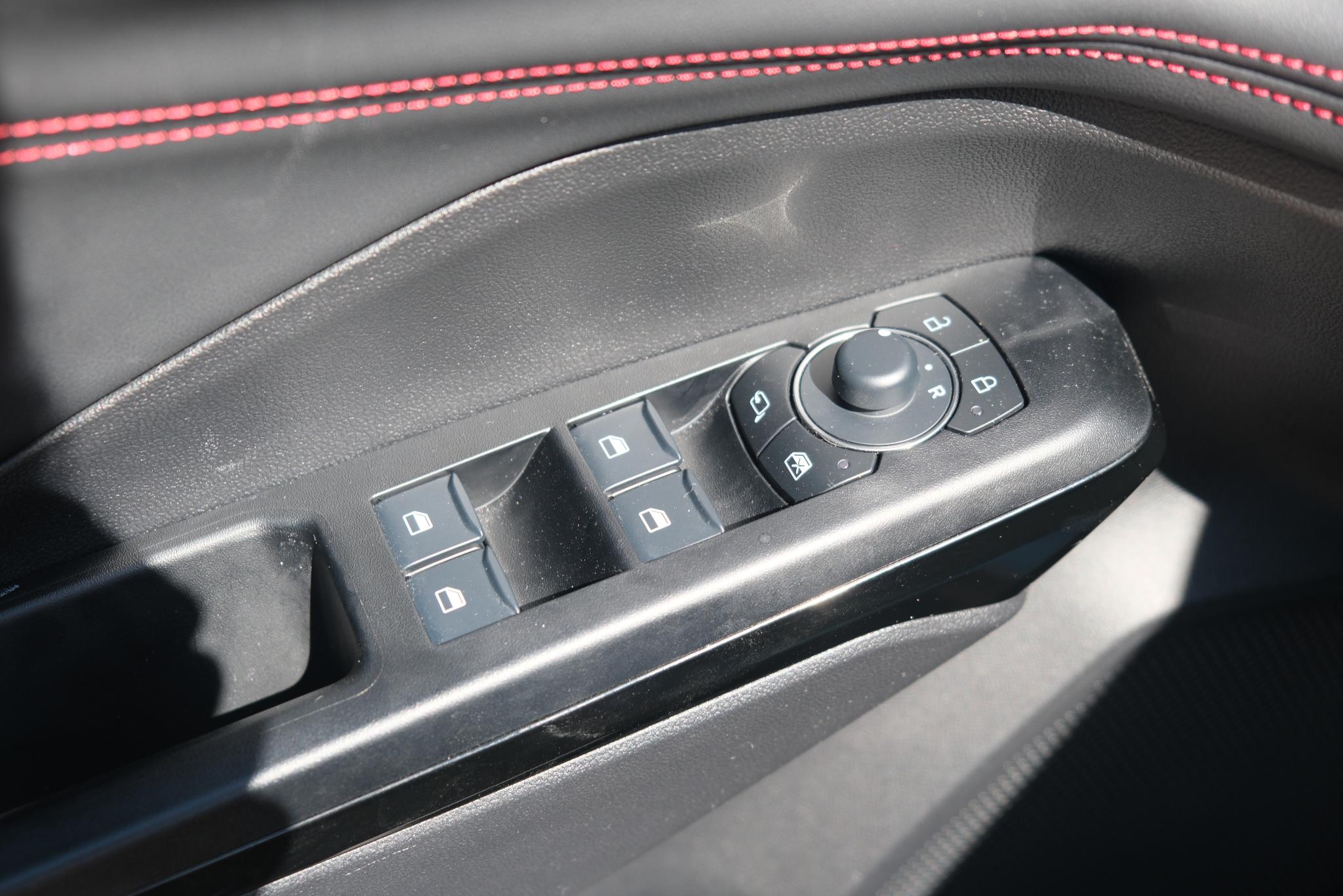 Ford Puma 1.0 EcoBoost Hybrid 125pk Aut. ST-Line | Nieuw Model ! | Navi | Climate | Adaptive Cruise | Camera | Panoramadak | Elektrische Achterklep | Trekhaak | Winter Pakket afbeelding 23