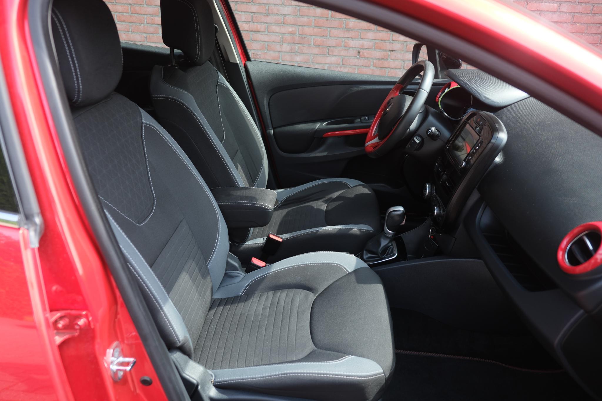 Renault Clio 1.2 TCe 120pk EDC Estate Dynamique | Navi | Climate | Cruise | Keyless | PDC afbeelding 4