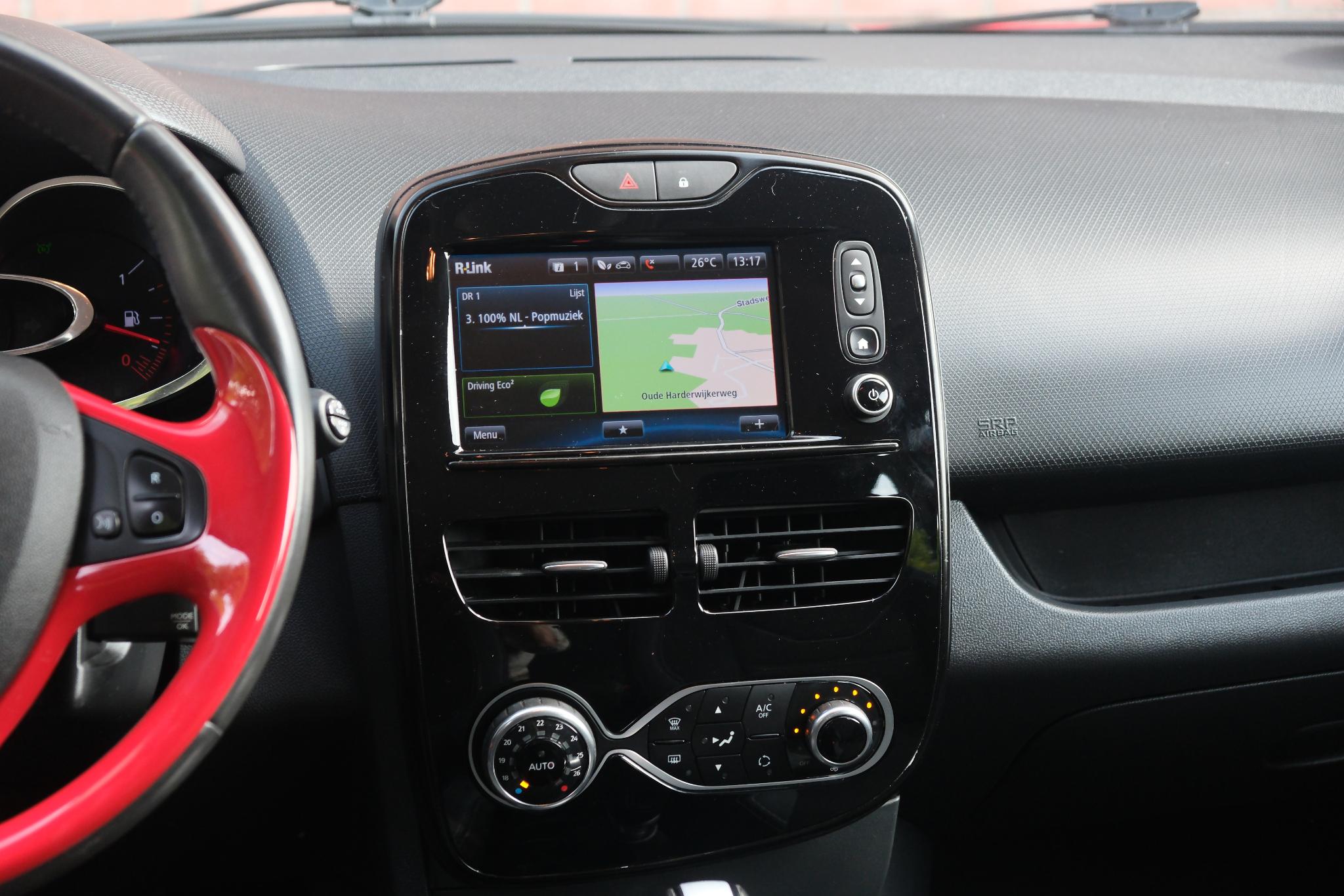 Renault Clio 1.2 TCe 120pk EDC Estate Dynamique | Navi | Climate | Cruise | Keyless | PDC afbeelding 14