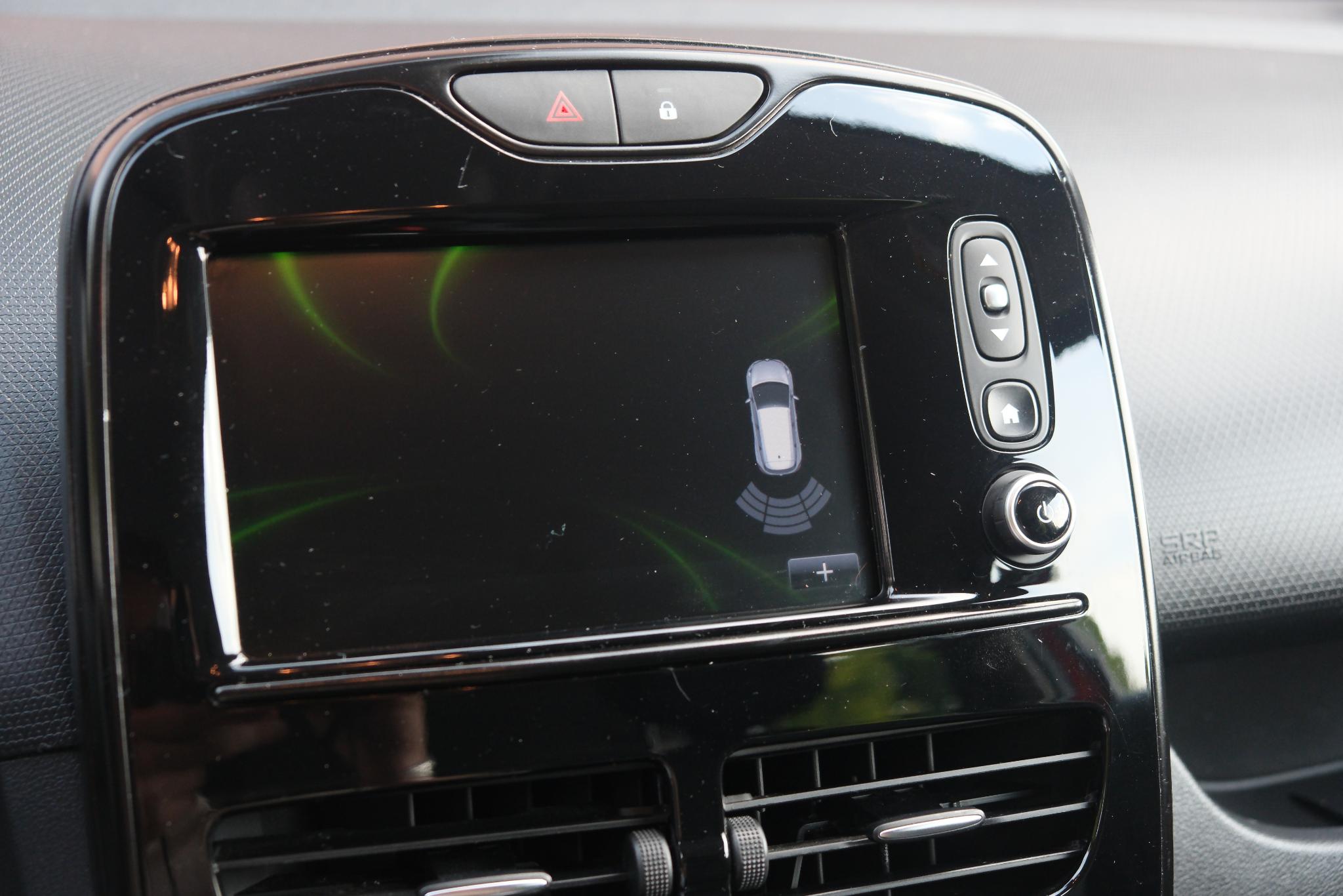 Renault Clio 1.2 TCe 120pk EDC Estate Dynamique | Navi | Climate | Cruise | Keyless | PDC afbeelding 17