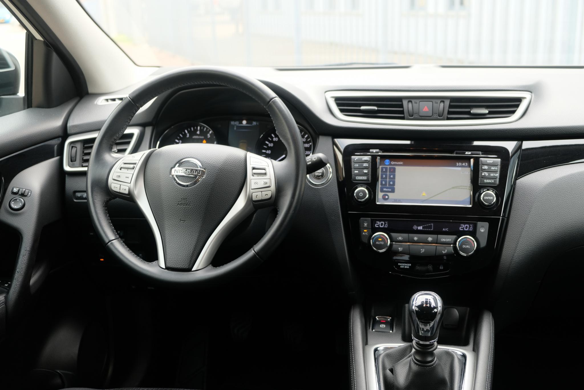 Nissan QASHQAI 1.2 DIG-T 115pk N-Connecta | Climate | 360° Camera | Navi | Panoramadak afbeelding 7