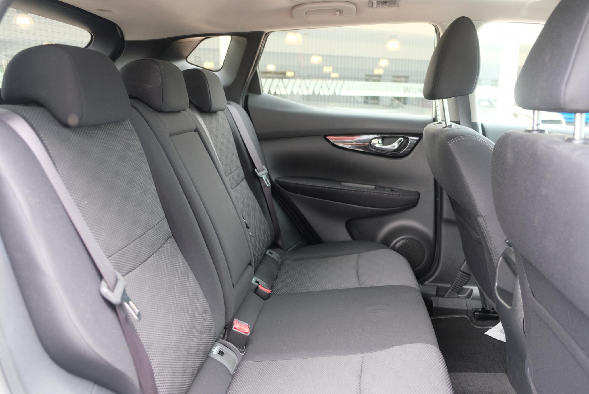 Nissan QASHQAI 1.2 DIG-T 115pk N-Connecta | Climate | 360° Camera | Navi | Panoramadak afbeelding 10