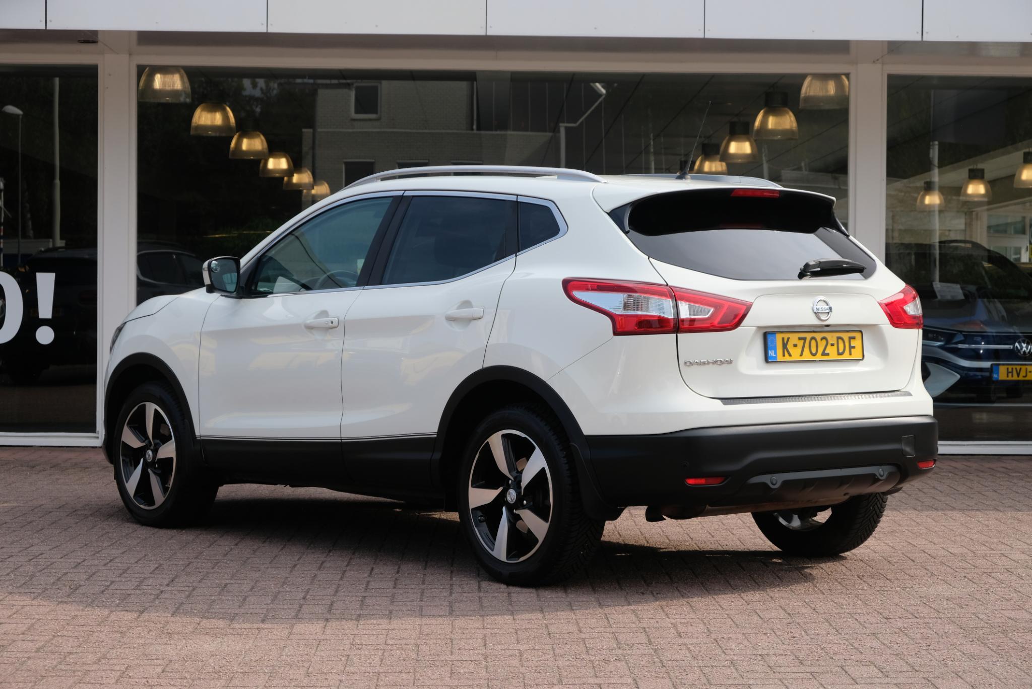 Nissan QASHQAI 1.2 DIG-T 115pk N-Connecta | Climate | 360° Camera | Navi | Panoramadak afbeelding 24