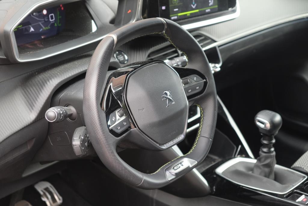 Peugeot 208 1.2 PureTech 100pk GT | Navi | App Connect | Adaptive Cruise | Full LED | Camera | 17" velgen afbeelding 8