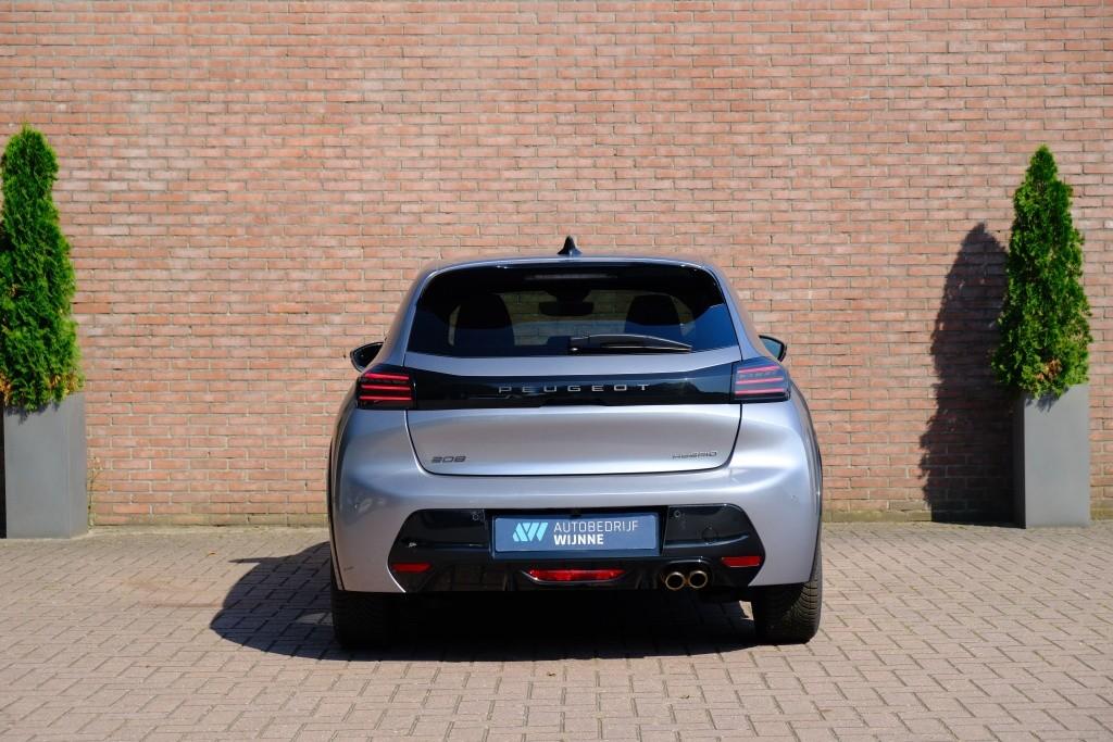 Peugeot 208 1.2 Hybrid 145pk e-DCS6 GT | App Connect | Climate | Adaptive Cruise | Keyless | Camera | Blind Spot | PDC afbeelding 30