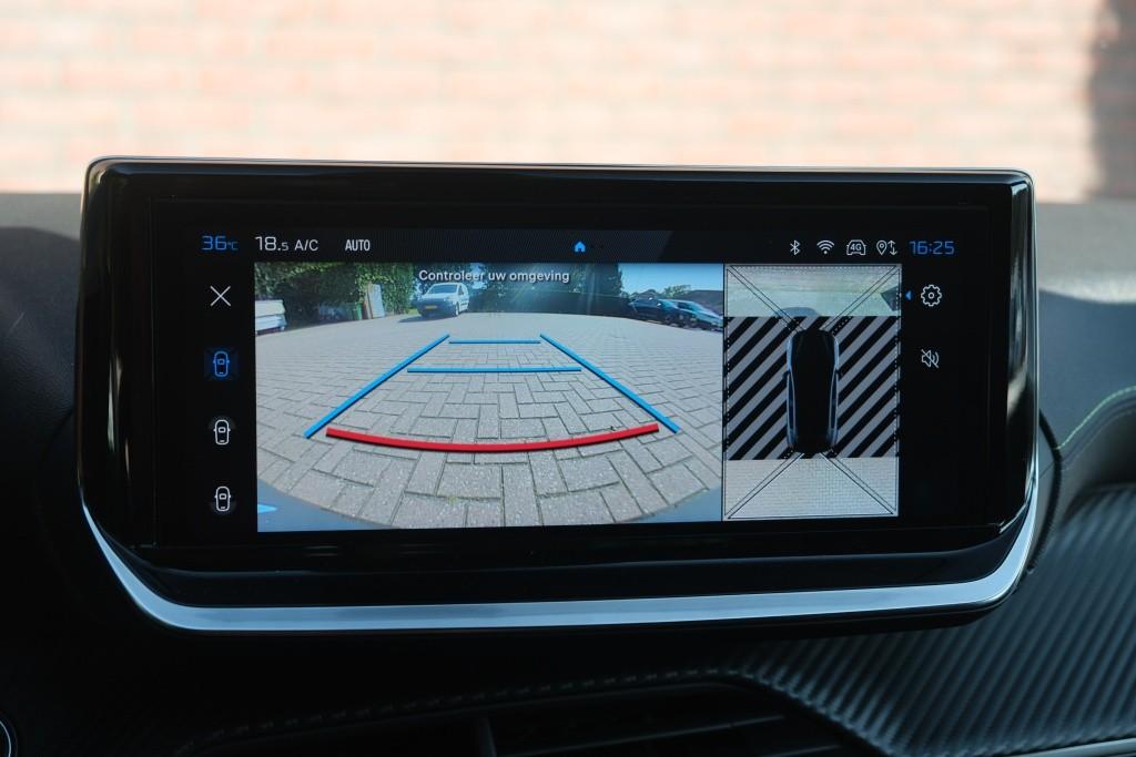 Peugeot 208 1.2 Hybrid 145pk e-DCS6 GT | App Connect | Climate | Adaptive Cruise | Keyless | Camera | Blind Spot | PDC afbeelding 19