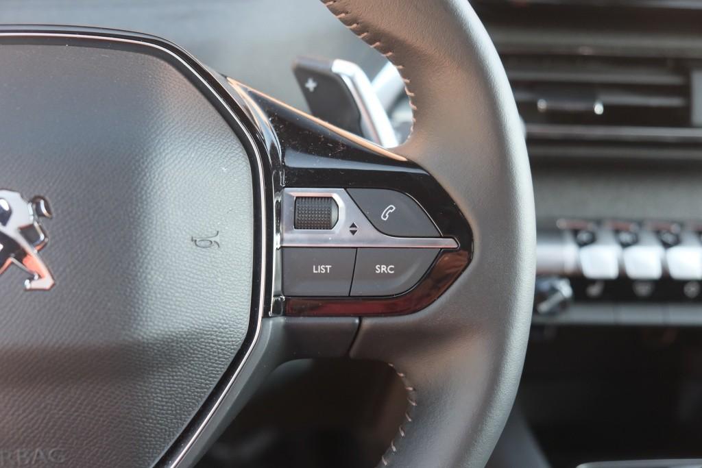 Peugeot 3008 1.2 Hybrid 145pk e-DCS6 Allure Pack Business | Navi | App Connect | Cruise | Climate | Keyless | Camera | Elektrische Achterklep afbeelding 10