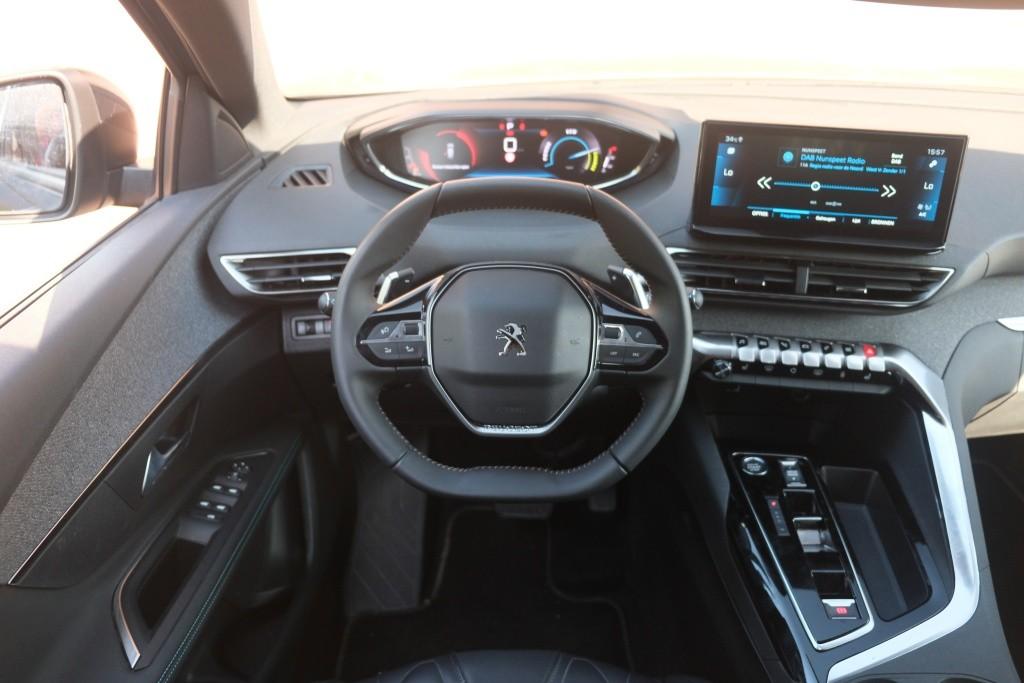Peugeot 3008 1.2 Hybrid 145pk e-DCS6 Allure Pack Business | Navi | App Connect | Cruise | Climate | Keyless | Camera | Elektrische Achterklep afbeelding 15