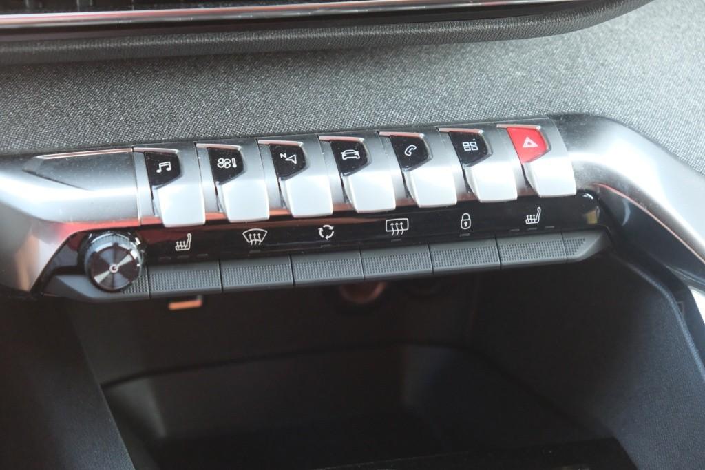 Peugeot 3008 1.2 Hybrid 145pk e-DCS6 Allure Pack Business | Navi | App Connect | Cruise | Climate | Keyless | Camera | Elektrische Achterklep afbeelding 22