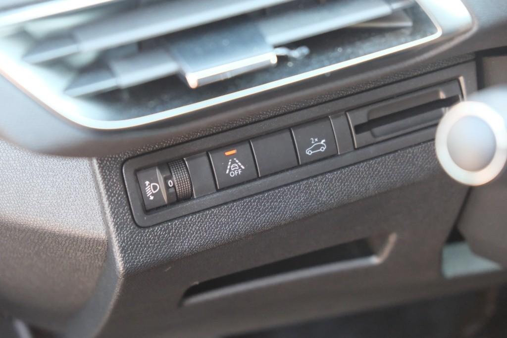 Peugeot 3008 1.2 Hybrid 145pk e-DCS6 Allure Pack Business | Navi | App Connect | Cruise | Climate | Keyless | Camera | Elektrische Achterklep afbeelding 26