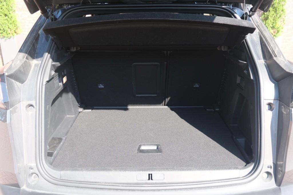 Peugeot 3008 1.2 Hybrid 145pk e-DCS6 Allure Pack Business | Navi | App Connect | Cruise | Climate | Keyless | Camera | Elektrische Achterklep afbeelding 31
