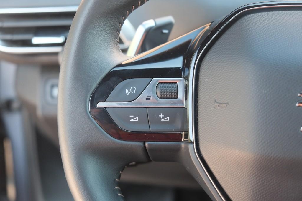 Peugeot 3008 1.6 Plug-in HYbrid 180pk EAT8 Allure Pack Business | Navi | App Connect | Adaptive Cruise | Climate | Keyless | Camera | Blind Spot afbeelding 10