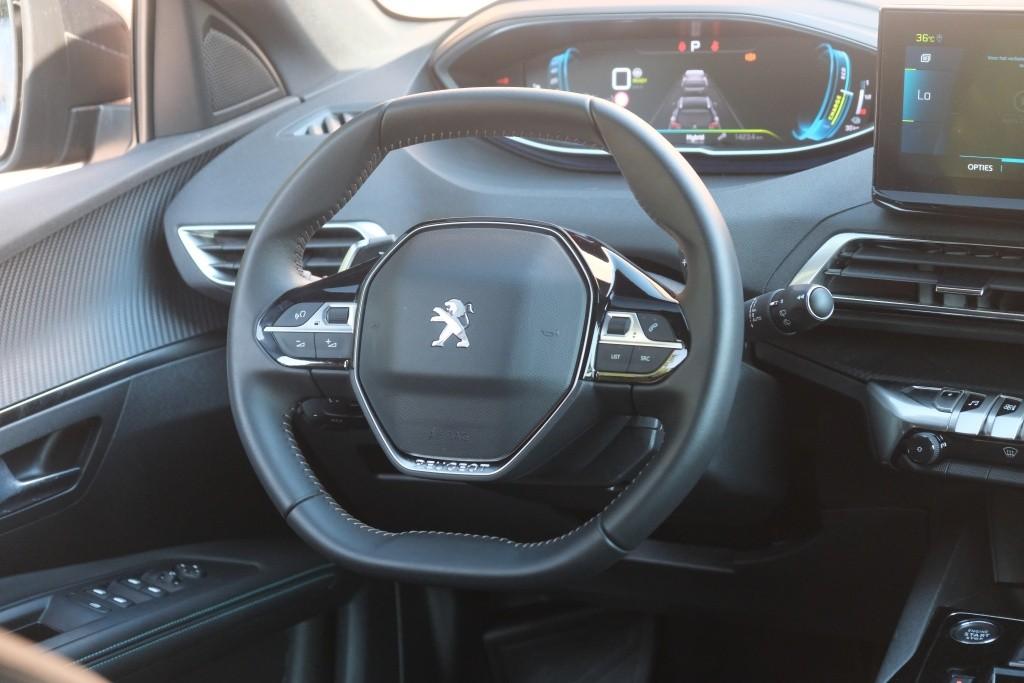Peugeot 3008 1.6 Plug-in HYbrid 180pk EAT8 Allure Pack Business | Navi | App Connect | Adaptive Cruise | Climate | Keyless | Camera | Blind Spot afbeelding 12