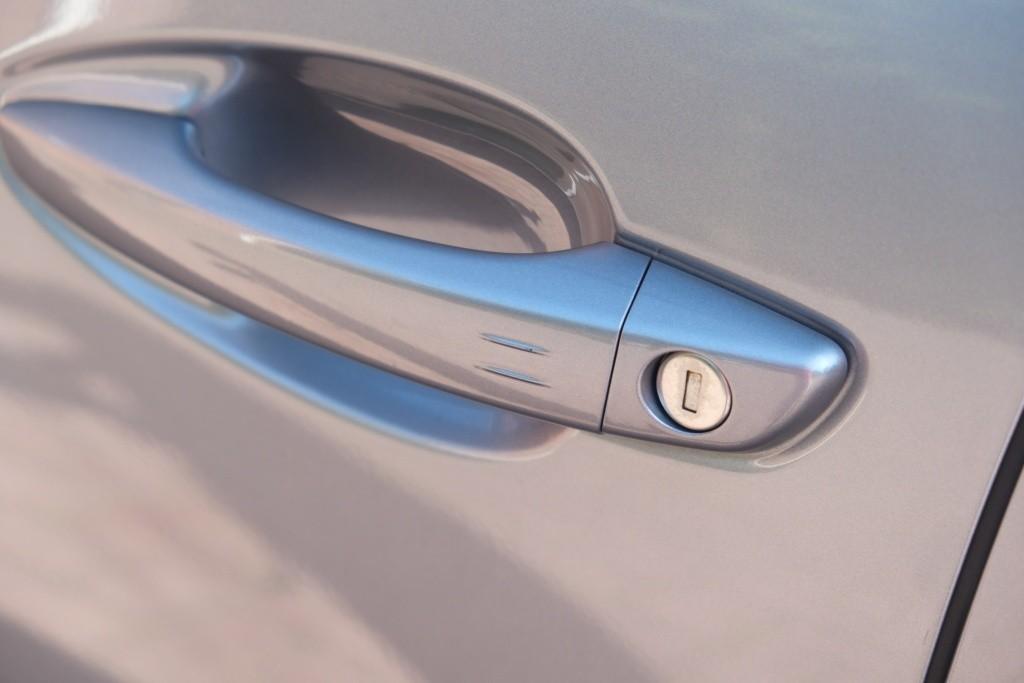 Peugeot 3008 1.6 Plug-in HYbrid 180pk EAT8 Allure Pack Business | Navi | App Connect | Adaptive Cruise | Climate | Keyless | Camera | Blind Spot afbeelding 24