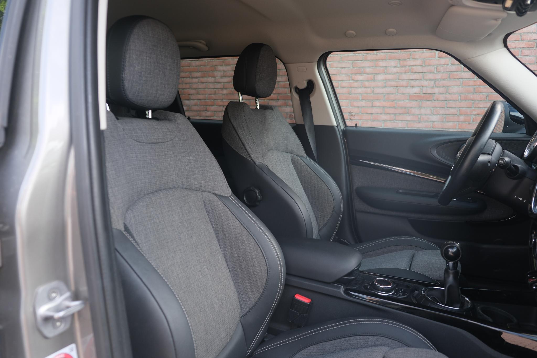 MINI Clubman 1.5 Cooper 136pk Chili Business Plus | Navi | Climate | Cruise | Keyless | PDC | Full LED afbeelding 4