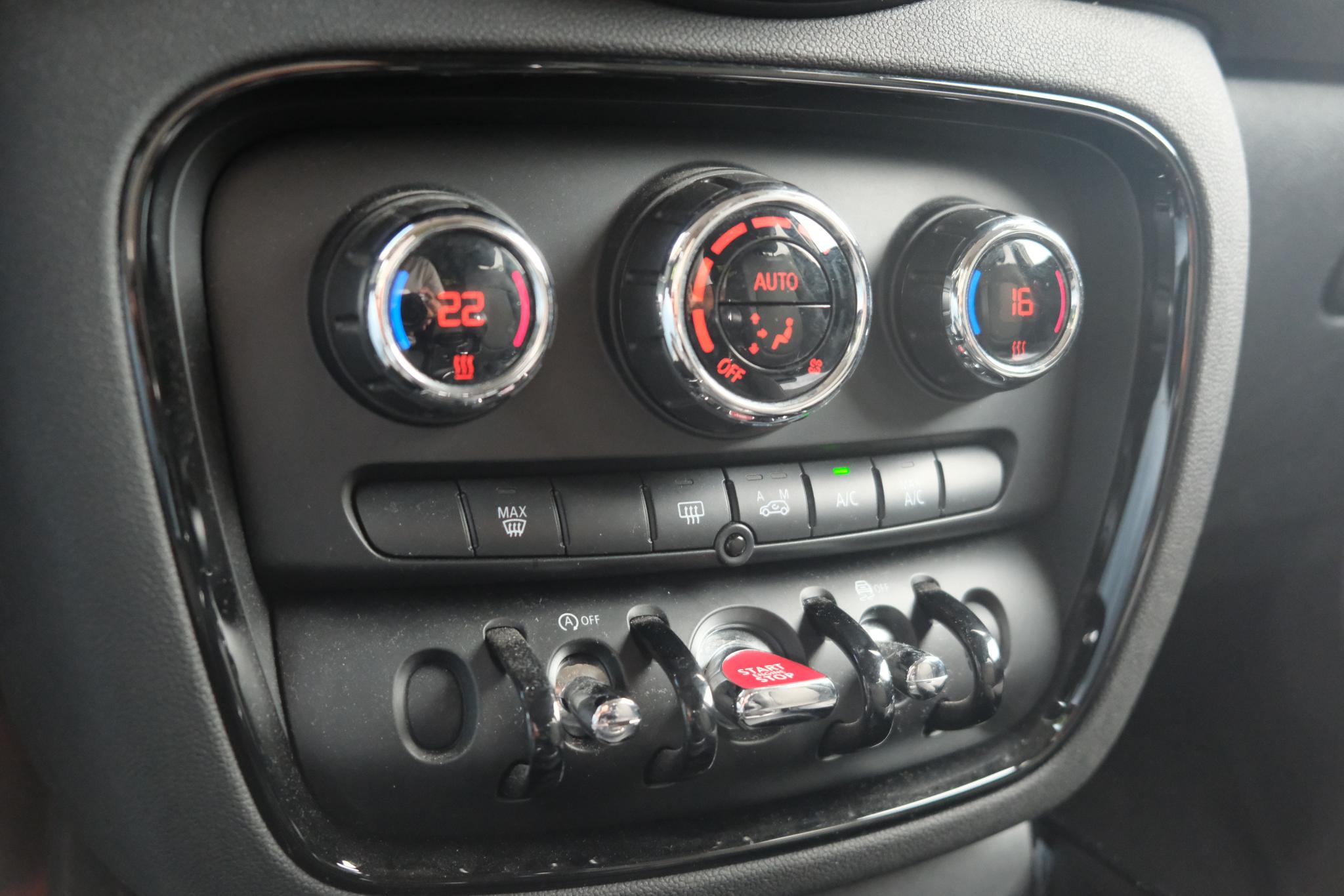 MINI Clubman 1.5 Cooper 136pk Chili Business Plus | Navi | Climate | Cruise | Keyless | PDC | Full LED afbeelding 19