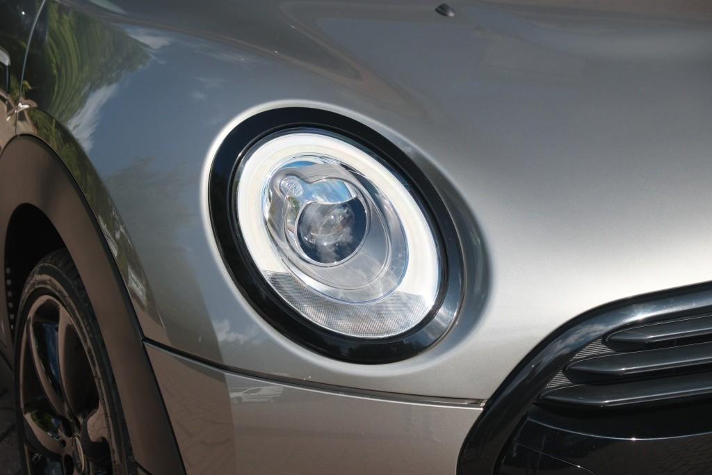 MINI Clubman 1.5 Cooper 136pk Chili Business Plus | Navi | Climate | Cruise | Keyless | PDC | Full LED afbeelding 2