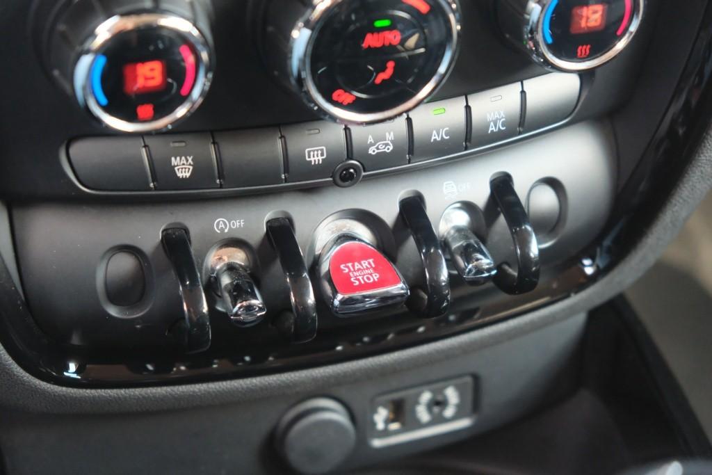 MINI Clubman 1.5 Cooper 136pk Chili Business Plus | Navi | Climate | Cruise | Keyless | PDC | Full LED afbeelding 22