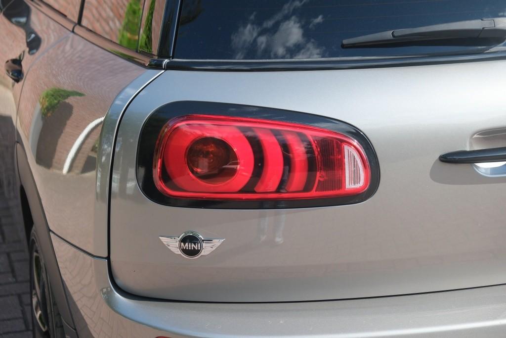 MINI Clubman 1.5 Cooper 136pk Chili Business Plus | Navi | Climate | Cruise | Keyless | PDC | Full LED afbeelding 30