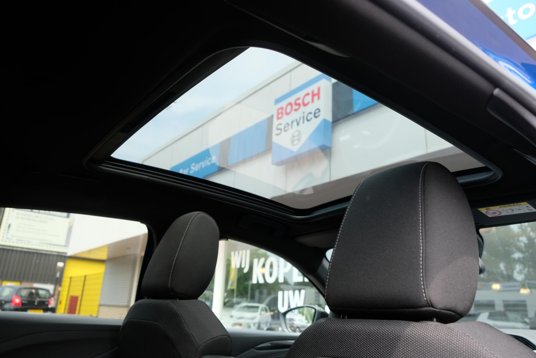 Opel Corsa 1.2 Turbo 130pk EAT8 GS | Navi | App Connect | Climate | Full LED | Panoramadak | Camera | Blind Spot | Winter Pakket afbeelding 13