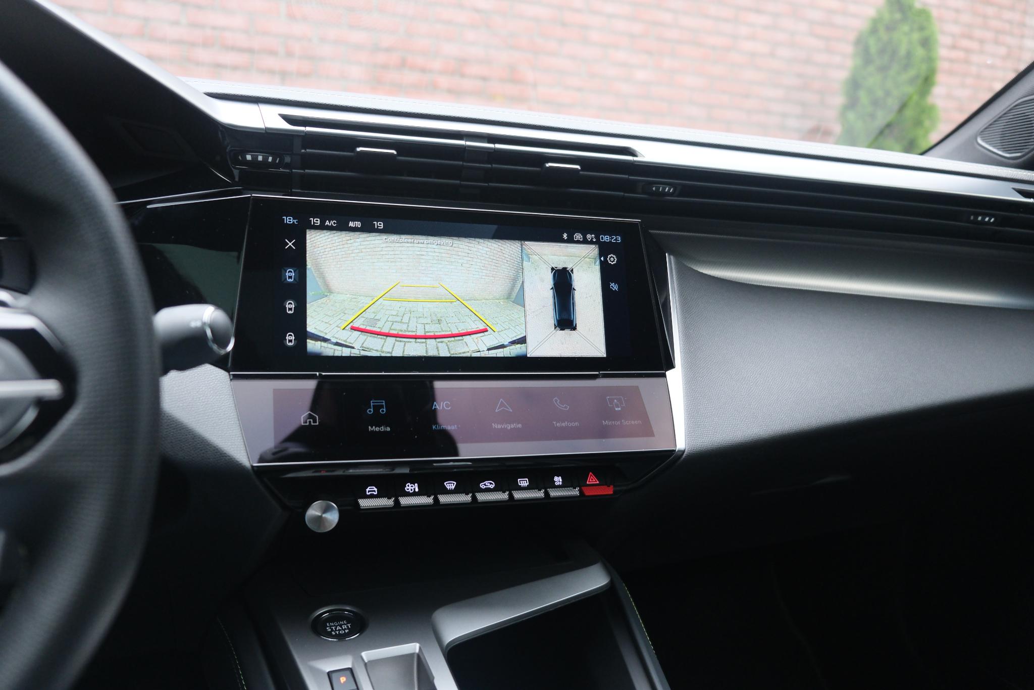 Peugeot 408 1.6 plug-in HYbrid 180pk EAT8 GT | Navi | Adaptive Cruise | Panoramadak | Keyless | 360° Camera | Matrix LED | Elektrische Achterklep | Blind Spot afbeelding 13