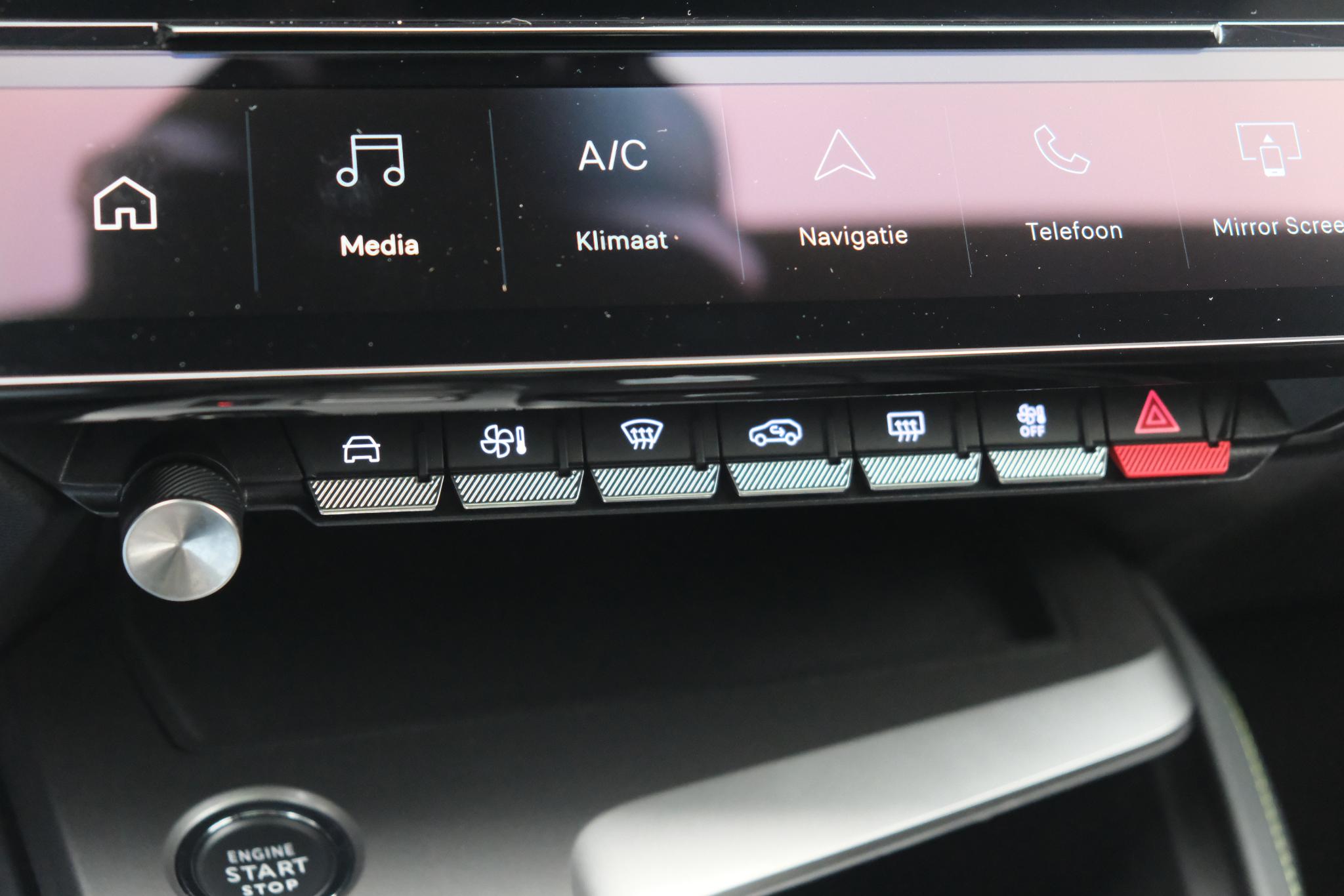 Peugeot 408 1.6 plug-in HYbrid 180pk EAT8 GT | Navi | Adaptive Cruise | Panoramadak | Keyless | 360° Camera | Matrix LED | Elektrische Achterklep | Blind Spot afbeelding 20