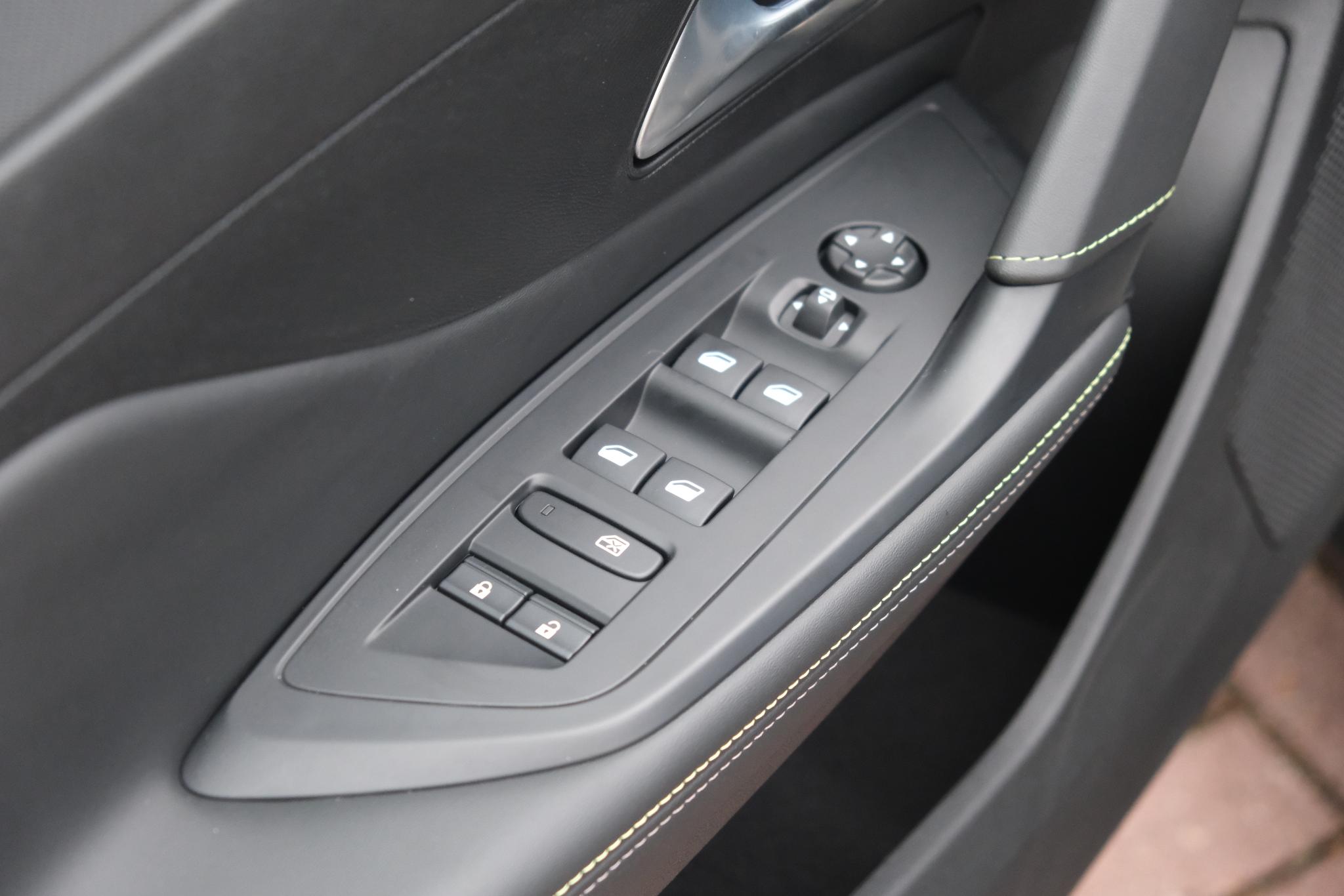 Peugeot 408 1.6 plug-in HYbrid 180pk EAT8 GT | Navi | Adaptive Cruise | Panoramadak | Keyless | 360° Camera | Matrix LED | Elektrische Achterklep | Blind Spot afbeelding 24