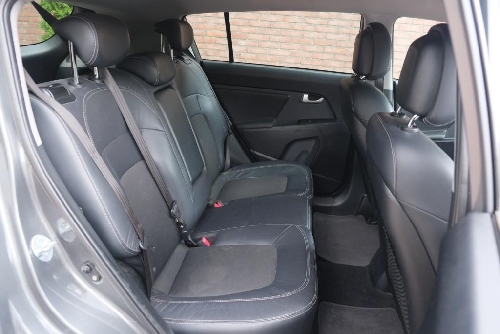 Kia Sportage 2.0 163pk X-ecutive Plus Pack | 1900 kg trekgewicht ! | Climate | Cruise | PDC | Trekhaak afbeelding 3