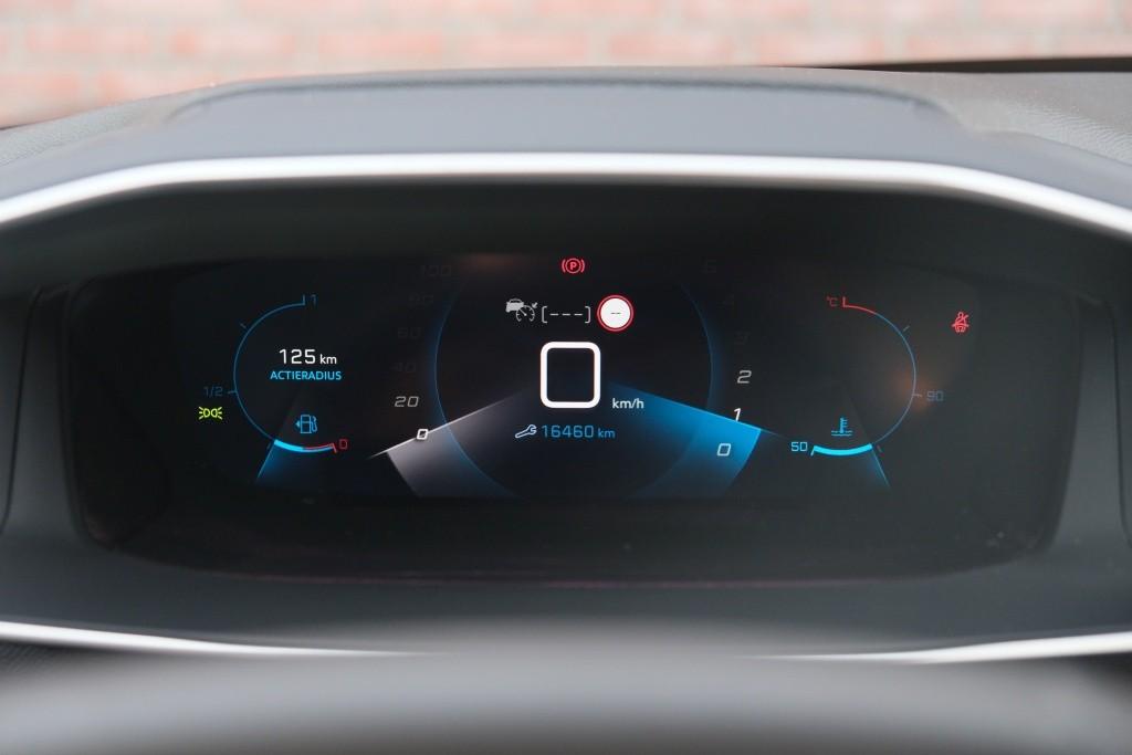 Peugeot 208 1.2 PureTech 100pk Allure Pack | App Connect | Climate | Adaptive Cruise | Camera | Keyless | PDC afbeelding 9