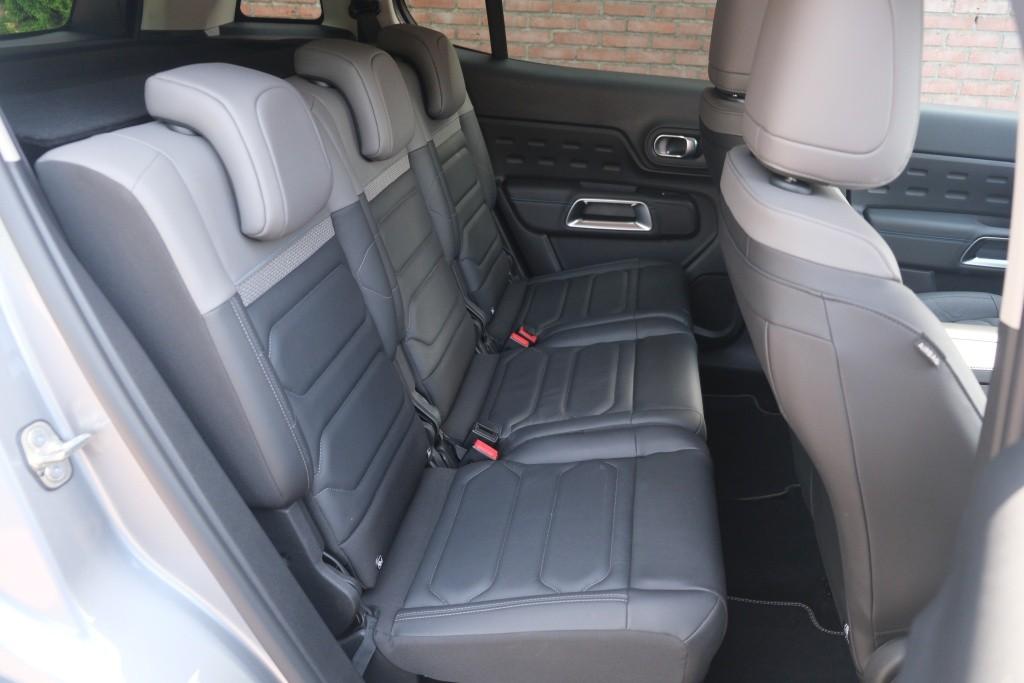 Citroën C5 Aircross 1.6 Plug-in Hybrid 225pk EAT8 Shine | Navi | App Connect | Climate | Adaptive Cruise | Camera | Keyless | PDC afbeelding 3