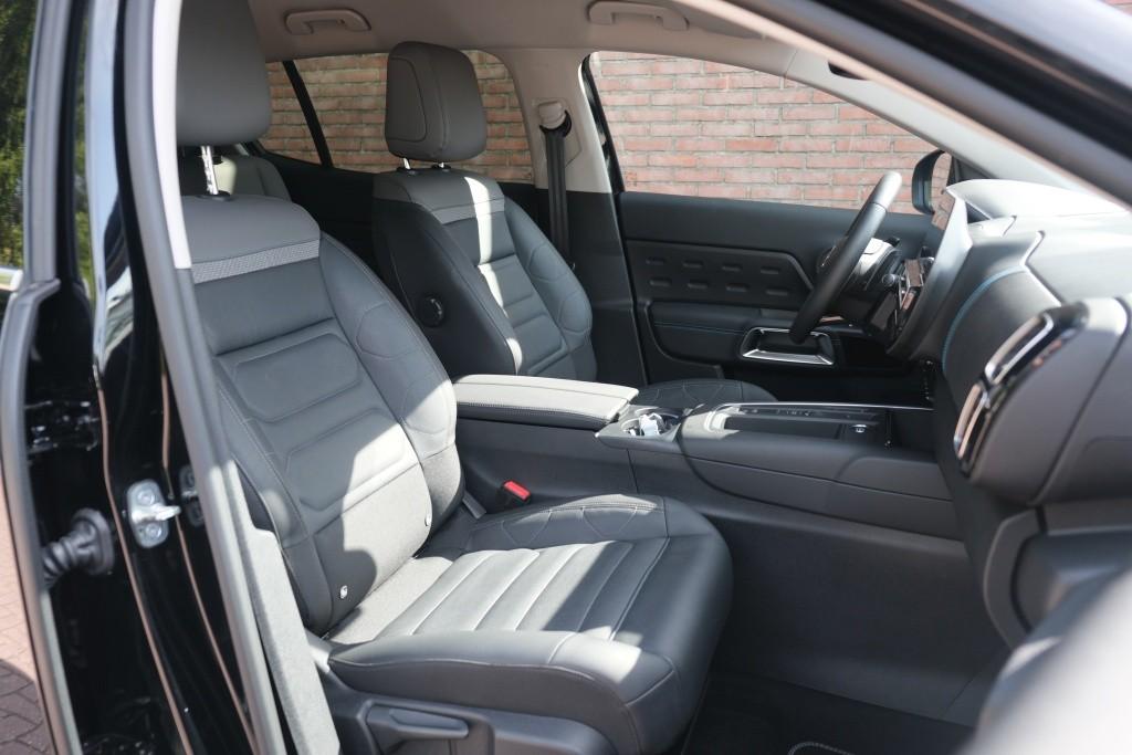 Citroën C5 Aircross 1.6 Plug-in Hybrid 225pk EAT8 Shine | Navi | App Connect | Climate | Adaptive Cruise | Camera | Keyless | PDC afbeelding 4