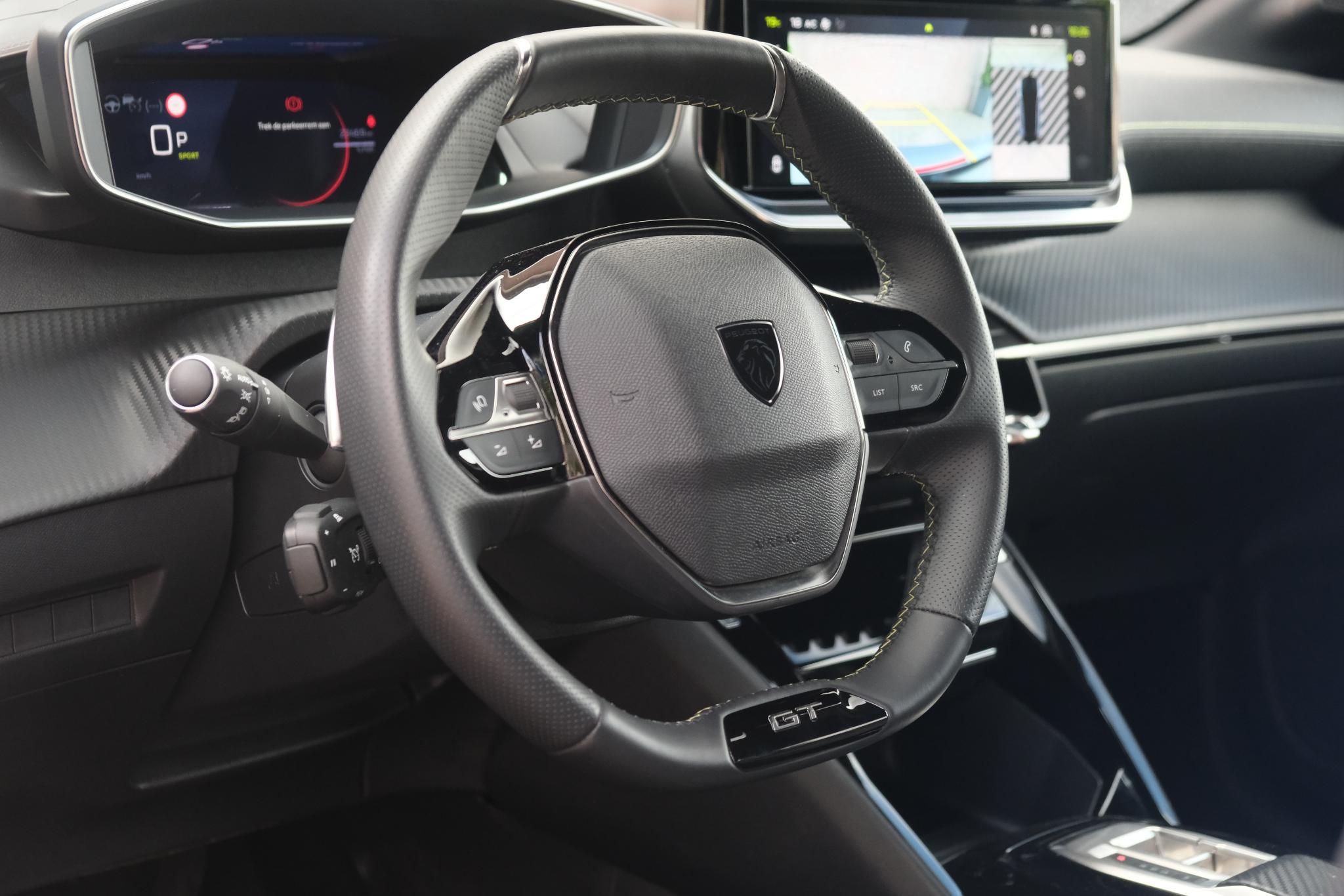Peugeot 208 1.2 Hybrid 145pk e-DCS6 GT | Navi | App Connect | Climate | Adaptive Cruise | Keyless | Camera | Blind Spot | PDC afbeelding 7