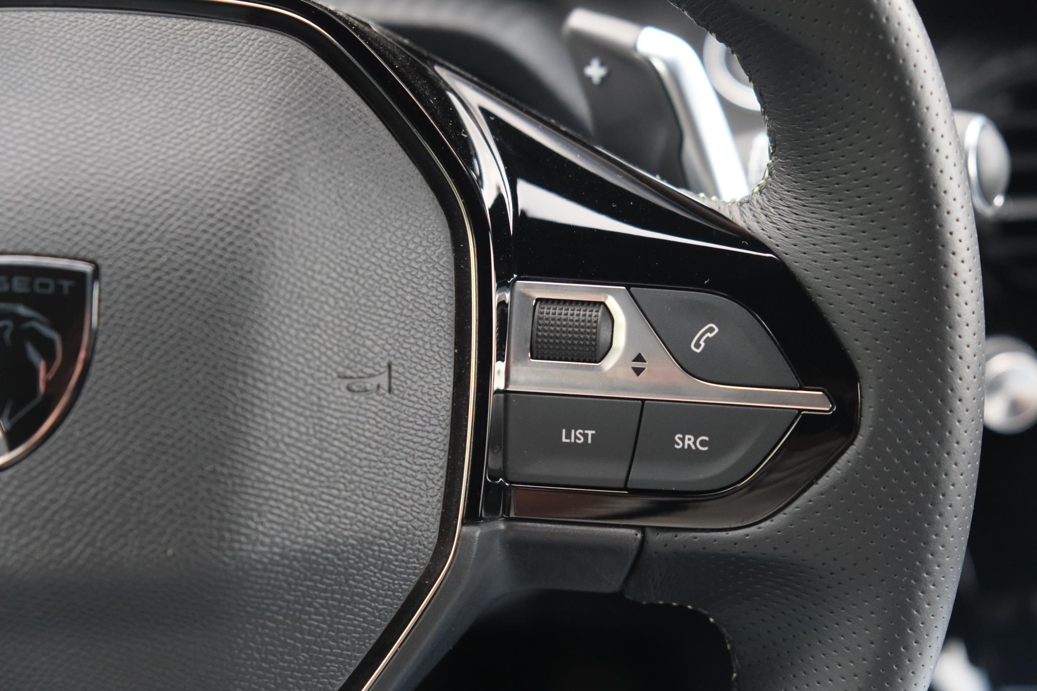 Peugeot 208 1.2 Hybrid 145pk e-DCS6 GT | Navi | App Connect | Climate | Adaptive Cruise | Keyless | Camera | Blind Spot | PDC afbeelding 12
