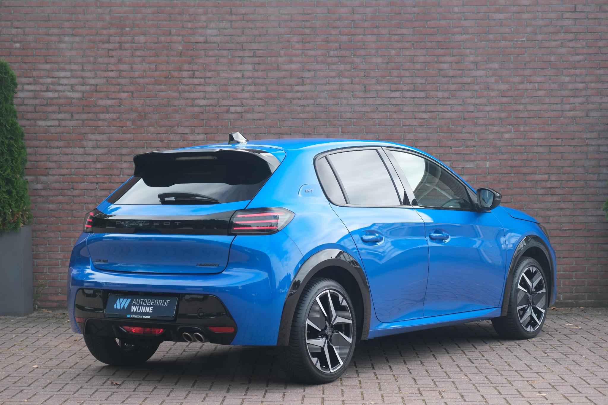 Peugeot 208 1.2 Hybrid 145pk e-DCS6 GT | Navi | App Connect | Climate | Adaptive Cruise | Keyless | Camera | Blind Spot | PDC afbeelding 26