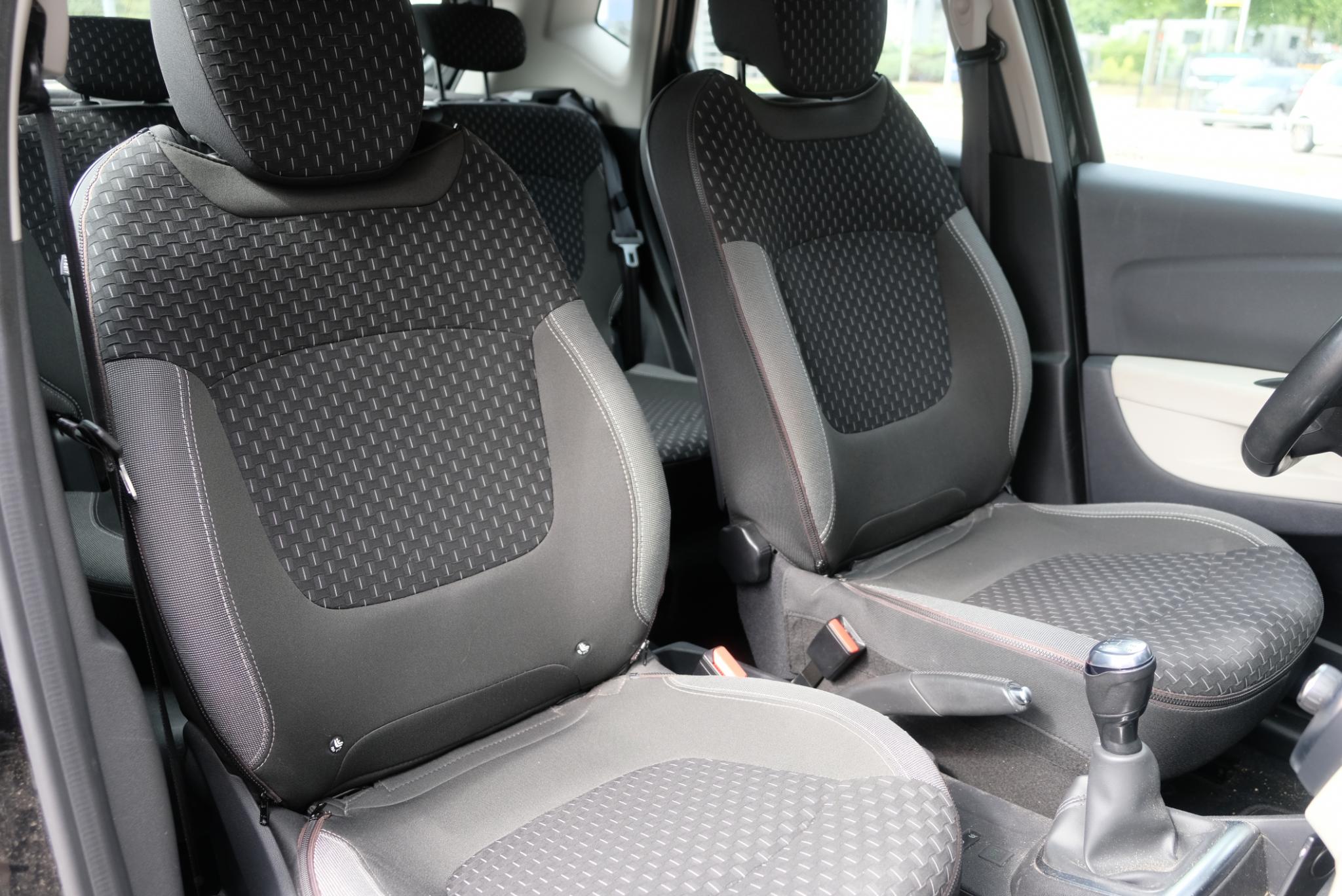 Renault Captur 0.9 TCe 90pk Intens | Navi | Camera | Trekhaak | Dodehoek | Climate afbeelding 9