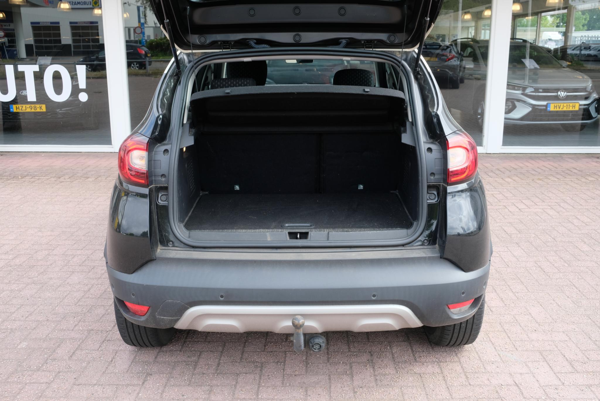 Renault Captur 0.9 TCe 90pk Intens | Navi | Camera | Trekhaak | Dodehoek | Climate afbeelding 20