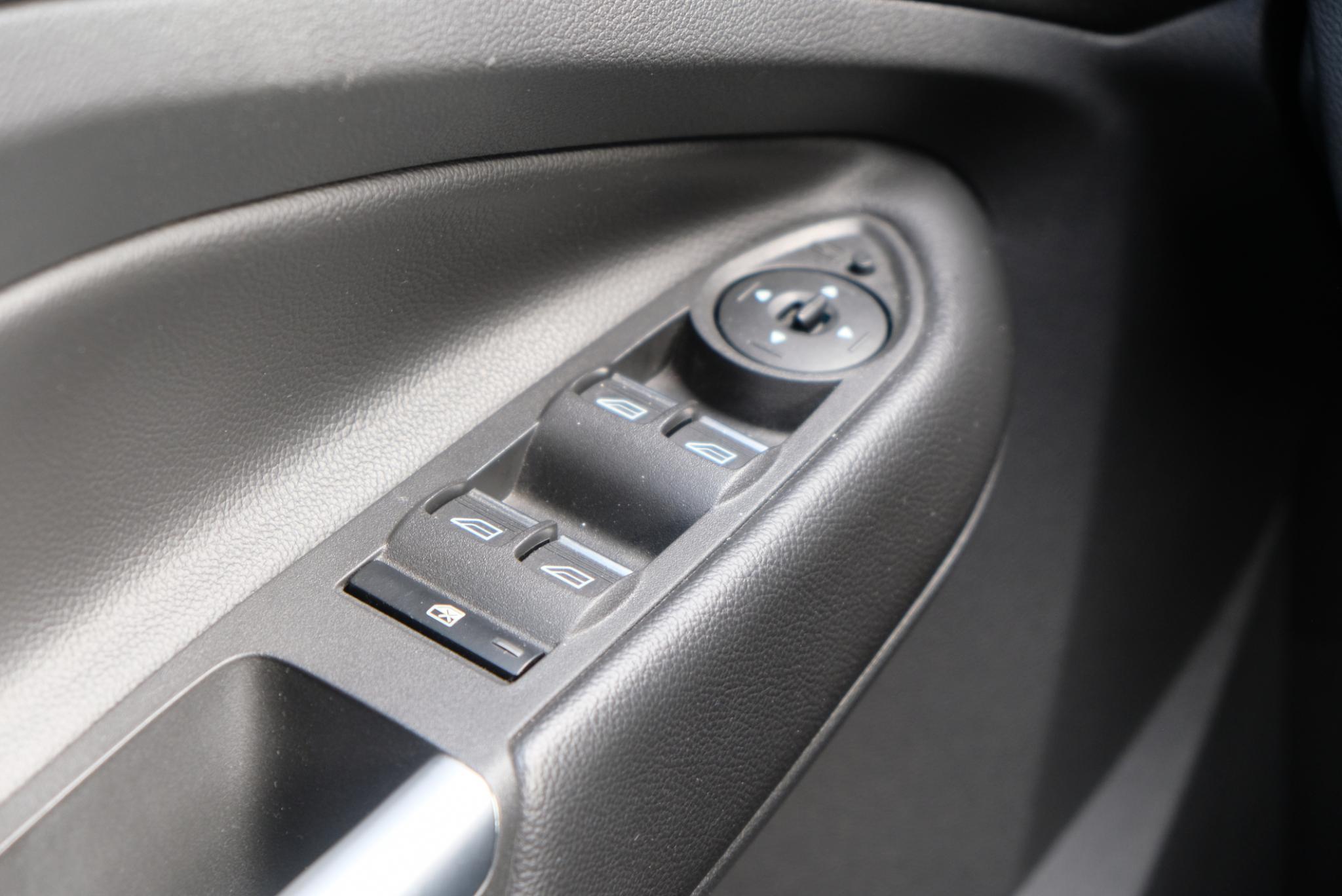 Ford Kuga 1.5 EcoBoost 120pk Trend Ultimate | Navi | App Connect | Climate | Cruise | Stoelverwarming | Winter Pakket | Trekhaak afbeelding 15