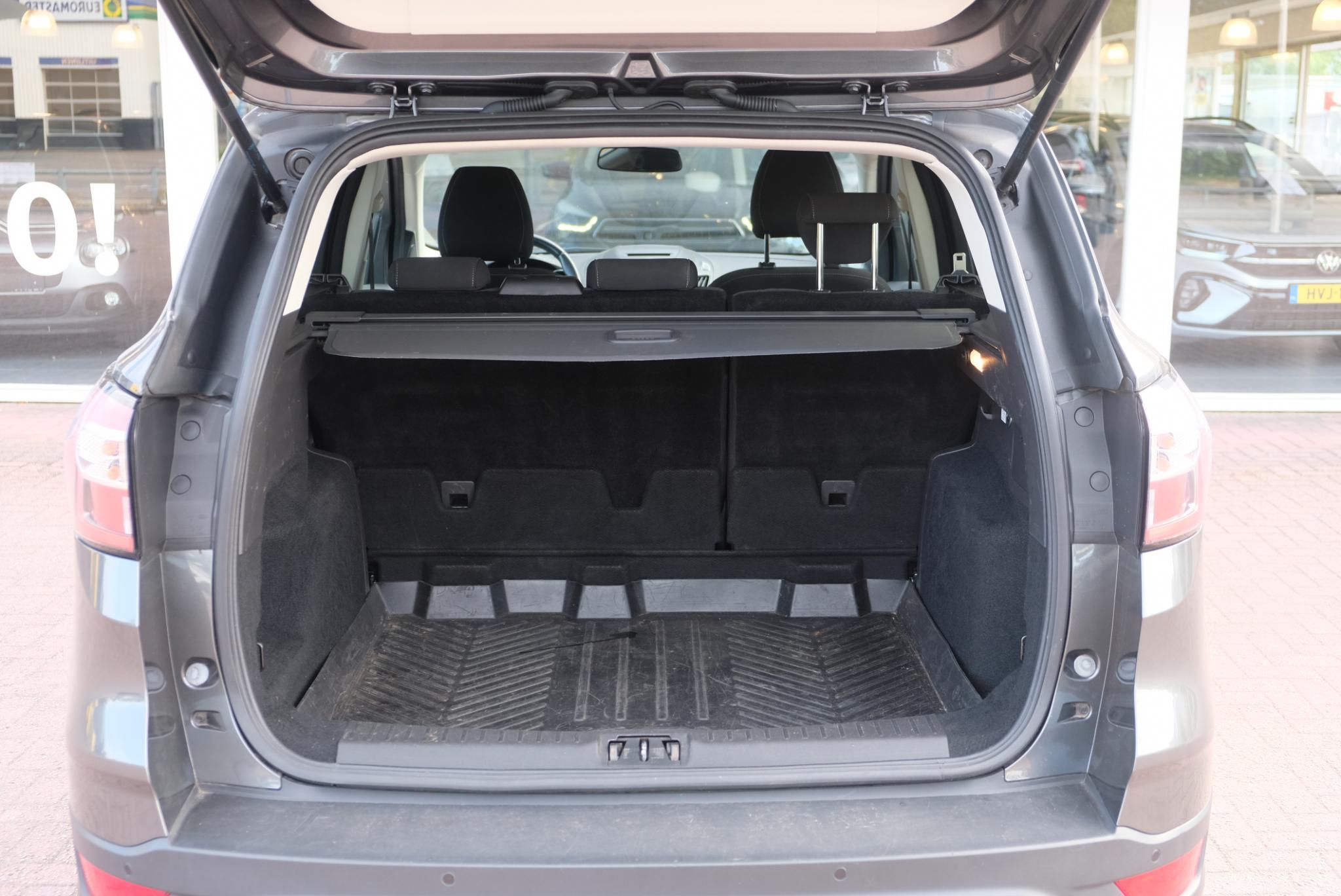 Ford Kuga 1.5 EcoBoost 120pk Trend Ultimate | Navi | App Connect | Climate | Cruise | Stoelverwarming | Winter Pakket | Trekhaak afbeelding 21