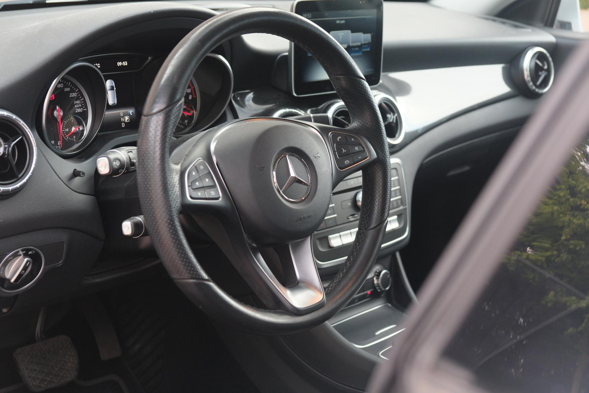 Mercedes-Benz CLA-Klasse 122pk 7G-DCT Shooting Brake Ambition | Navi | Airco | Cruise | Camera | PDC afbeelding 7